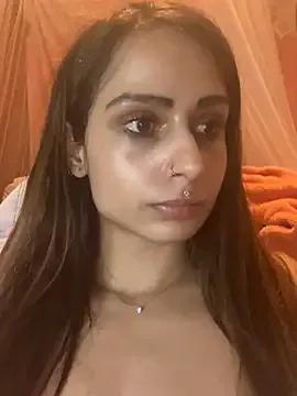 Cling to live show with LaPetitechienne1 from StripChat 