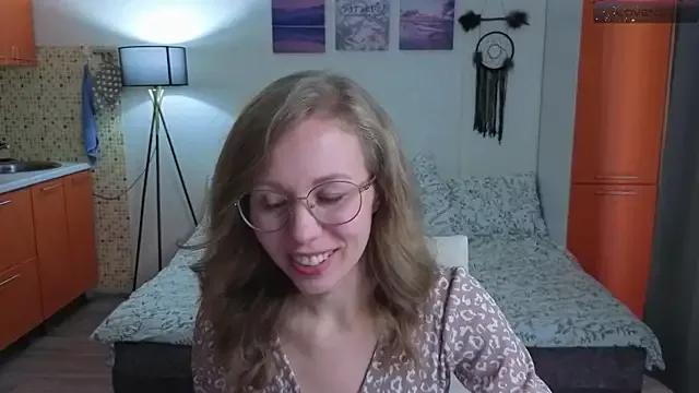 Cling to live show with Lill_Mary from StripChat 