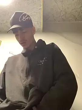 Cling to live show with littledemon777 from StripChat 