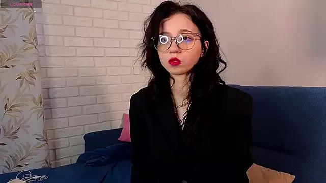 Cling to live show with LorettaBancroft from StripChat 