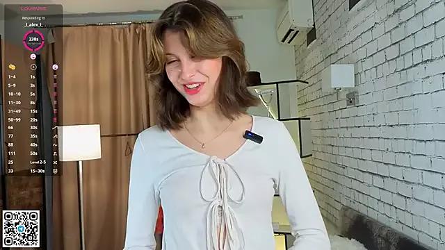 Cling to live show with LorinaMaffitt from StripChat 