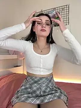Cling to live show with lunalovelee from StripChat 