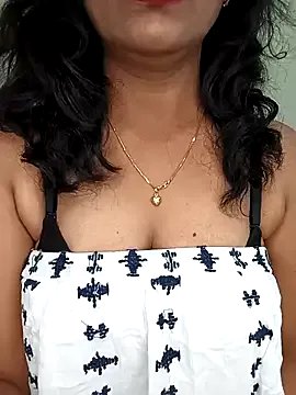 Marathi_rani2 on StripChat
