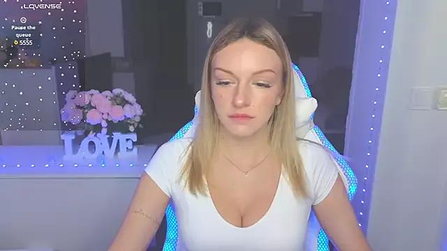 Cling to live show with MargaretSweet1 from StripChat 