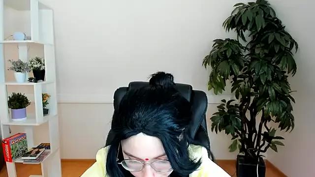 Cling to live show with MariaGray from StripChat 