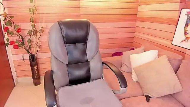 Cling to live show with marien_thomson_ from StripChat 