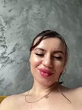 Cling to live show with MayaMR from StripChat 