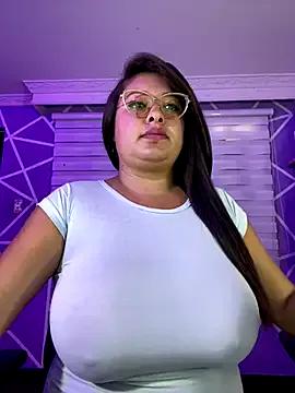 Cling to live show with MiiaaJoness from StripChat 