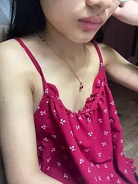 Cling to live show with Mina048 from StripChat 