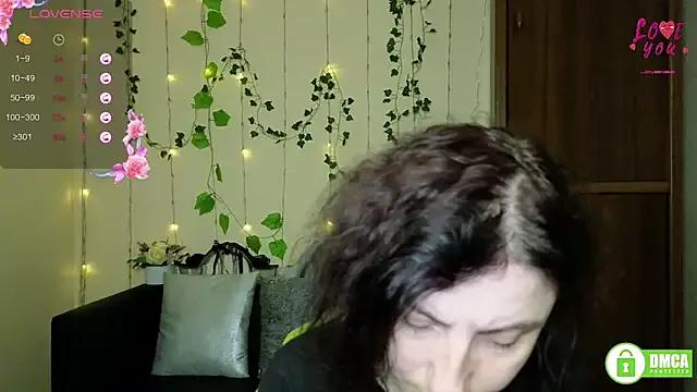 Cling to live show with Muse_kitty_jenia from StripChat 