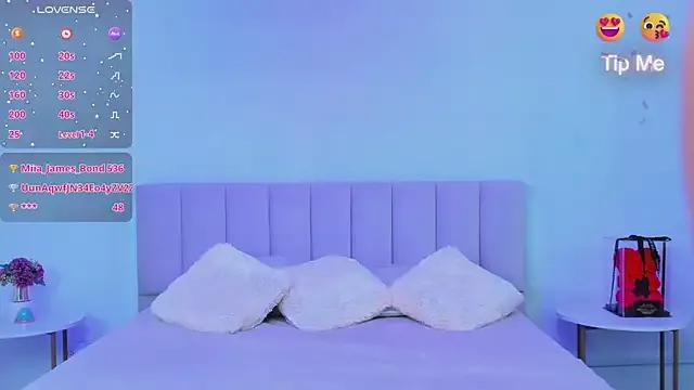 Cling to live show with MyaCollins from StripChat 