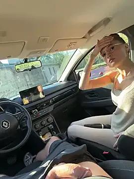 Nicoleevien — stay in Bra  NEW IG: @ni_lalulu