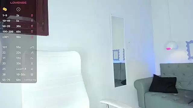 Cling to live show with Nura_azhar from StripChat 