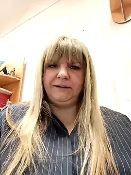 Office_Albertina — I like this chubby pussy.