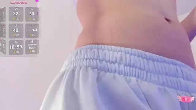 Cling to live show with peachh_tay from StripChat 