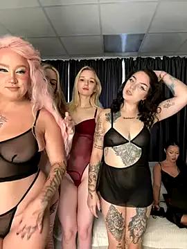 RollingGirls on StripChat 