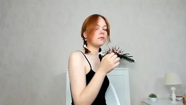 Cling to live show with roxydolll from StripChat 