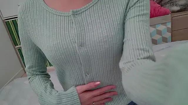 sayaka_xo on StripChat 