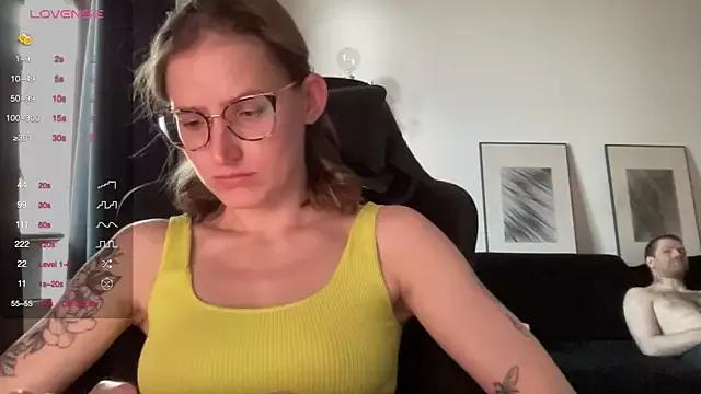 Cling to live show with Sexy_Sweets from StripChat 