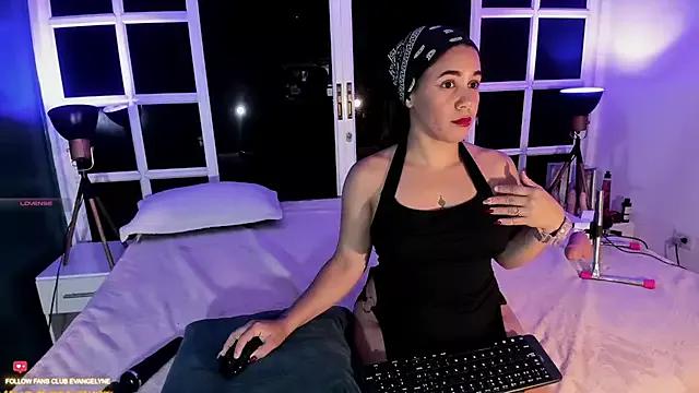 Cling to live show with shaidyscott from StripChat 