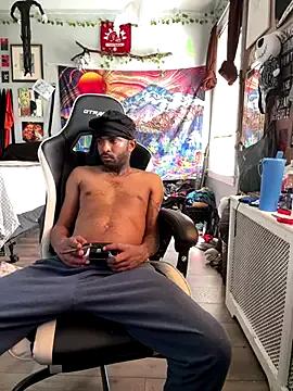Cling to live show with spideyzaddy from StripChat 