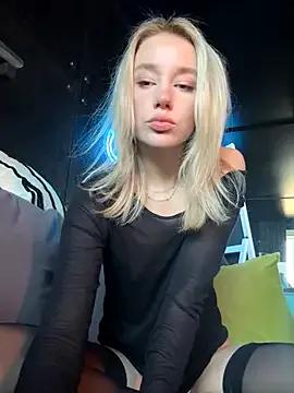SSSATIVA_model on StripChat 