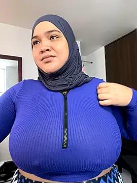 sweetmuslim01 — Shower sex with Lucy and milk 