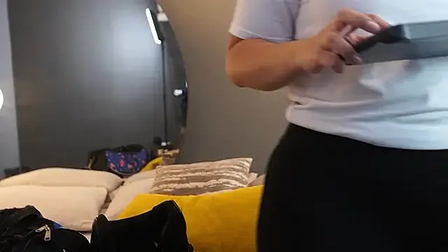 Tayler_Kim on StripChat