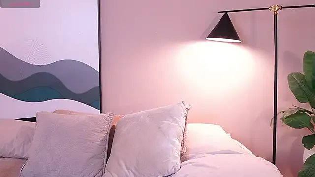 Tayler_Kim on StripChat