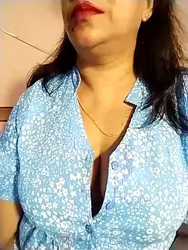 Group tharu_sweet on StripChat