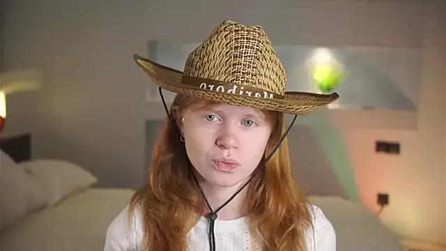 Cling to live show with TheaBodge from StripChat 