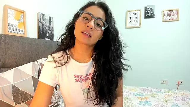 Cling to live show with valeryvegas_2 from StripChat 
