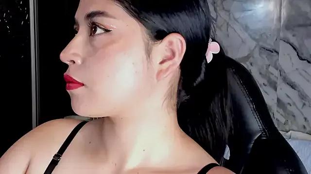 Cling to live show with vela-kimm from StripChat 