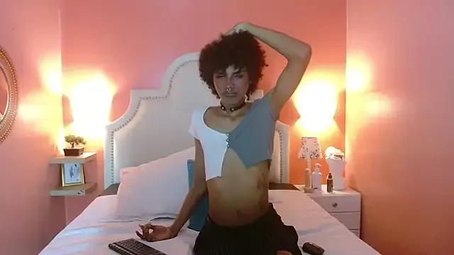 Cling to live show with Violett_Salvatore from StripChat 