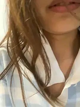 xixi_28 on StripChat 