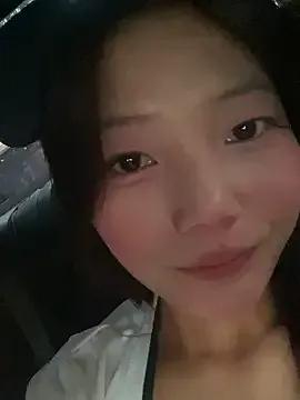xixi_28 on StripChat 