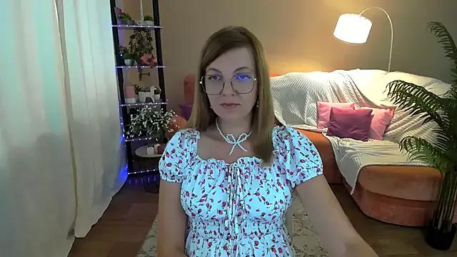 Cling to live show with YourUniverser from StripChat 
