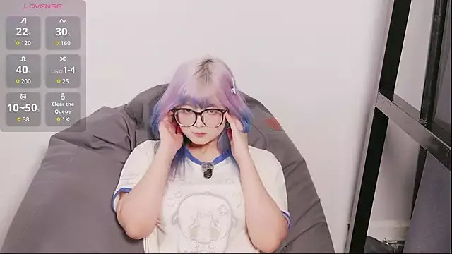 Yu_UwU_ on StripChat 