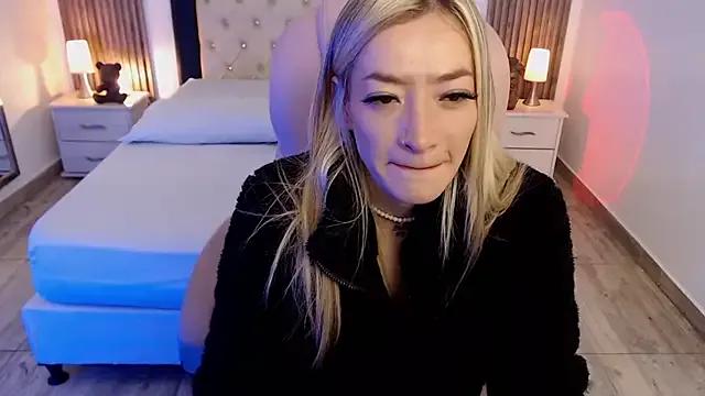 Cling to live show with zoe_jones13 from StripChat 